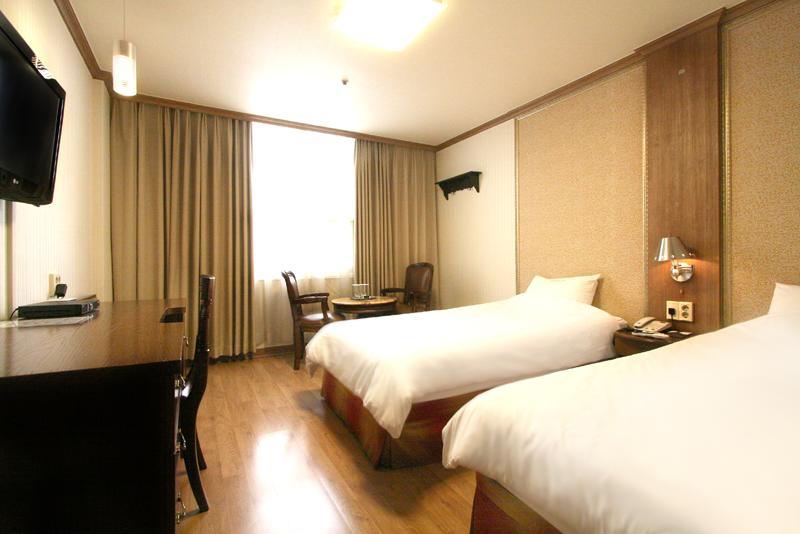 Changwon Olympic Hotel Buitenkant foto